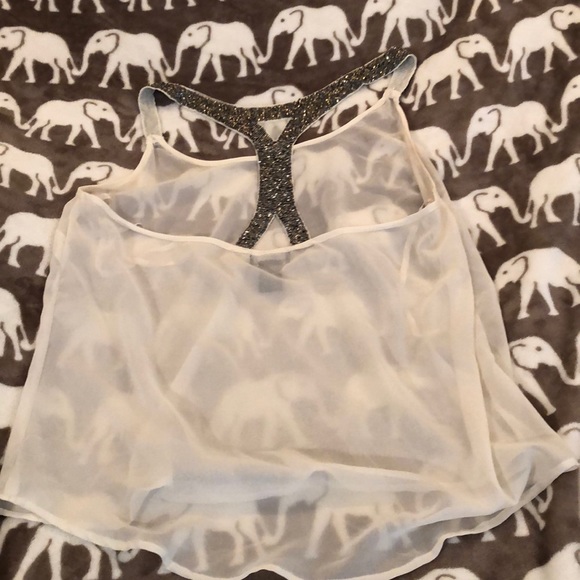 White tank top - Picture 2 of 4